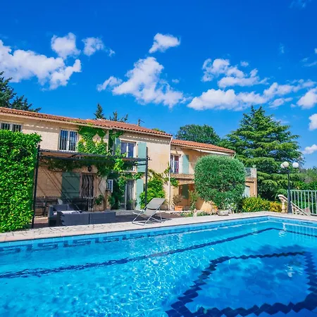 Magnifique Provencale Avec Piscine Et Jardin *