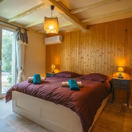 Magnifique Provencale Avec Piscine Et Jardin Villa