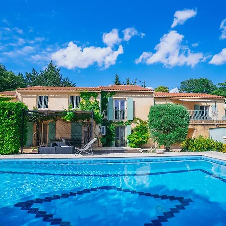 Magnifique Provencale Avec Piscine Et Jardin