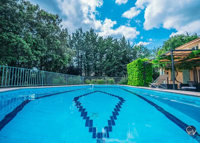 Magnifique Provencale Avec Piscine Et Jardin *