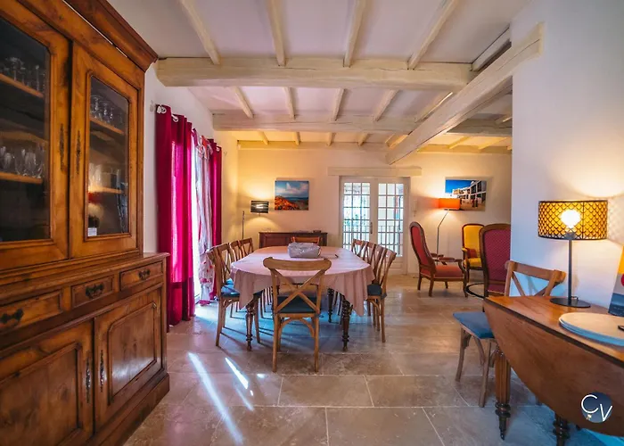 Magnifique Provencale Avec Piscine Et Jardin Villa Pouzilhac