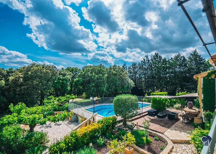 Magnifique Provencale Avec Piscine Et Jardin * Pouzilhac